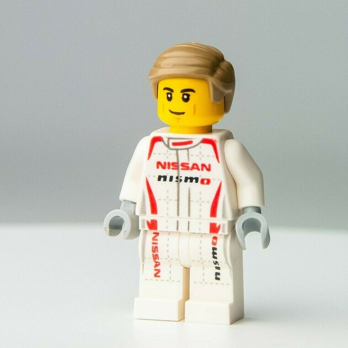 LEGO Nissan GT-R NISMO Driver - Speed Champions 76896 (sc081) Minifigure - StudBee